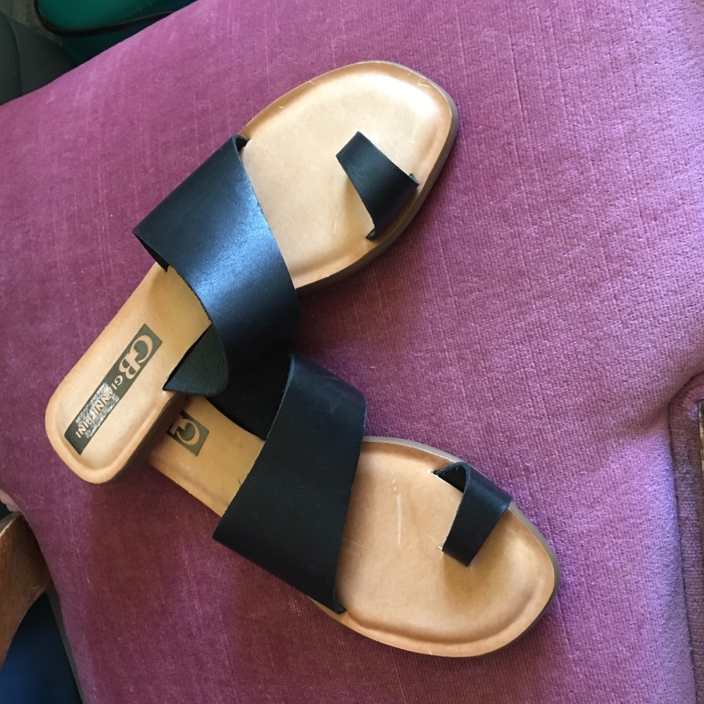Gianni Bini leather sandals